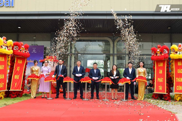 Grand Opening of Fiato City Model House - Thang Long Real Group